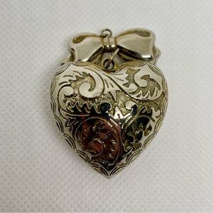 Vintage Puffy Heart Bow Pendant Silver Large